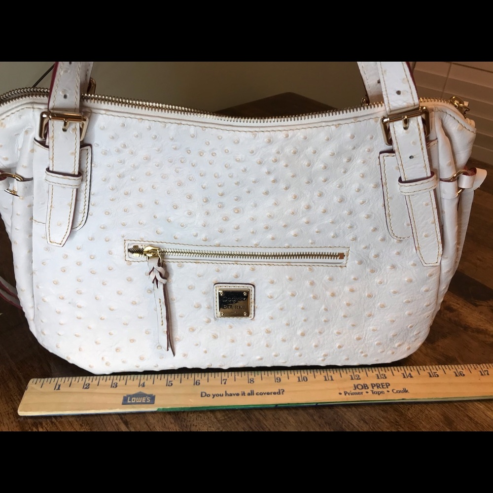 Absolutely beautiful Dooney & Bourke bag.